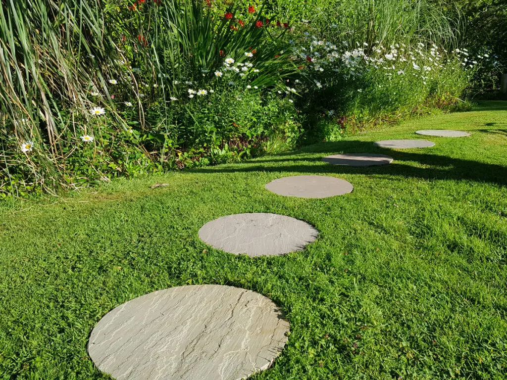 walkway ideas to front door