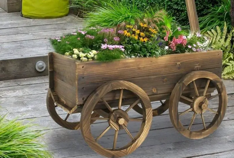 Backyard Planter Ideas