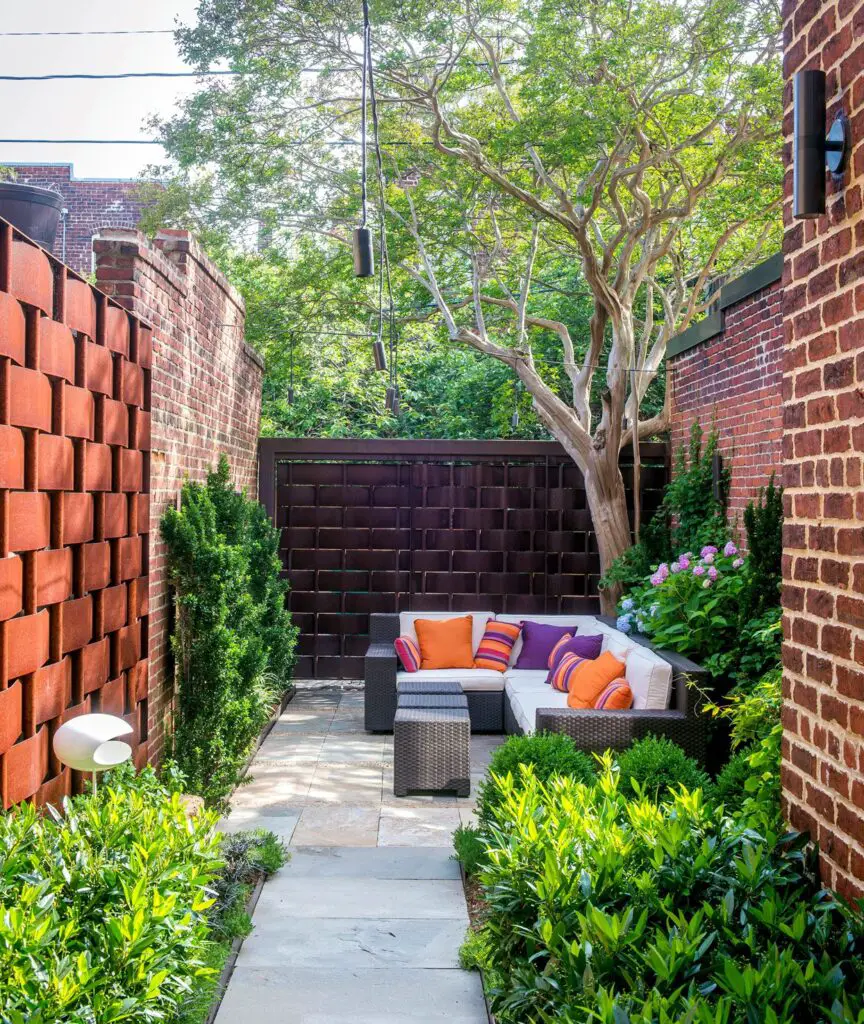 courtyard ideas entryway