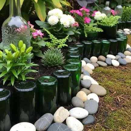 16 Wine Bottle Garden Border Designs You Can DIY